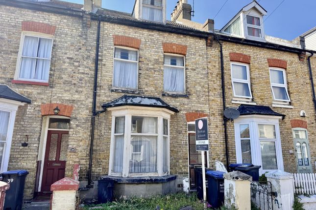 3 bed property, in Picton Road, £225,000