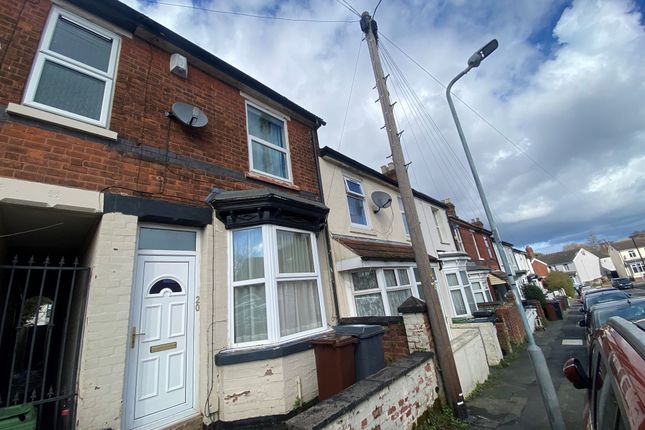 2 bed property, in Aston Street, £85,000