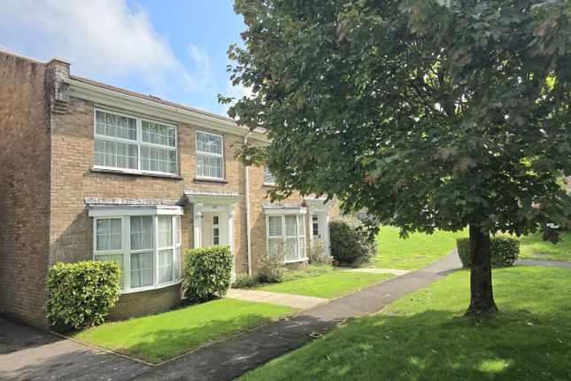 3 bed property, in Wedgwood Drive, £475,000