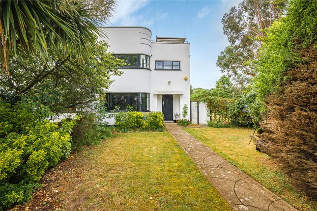 3 bed property, in Rivermeads Avenue, £875,000