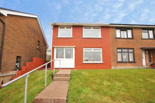 3 bed property, in Heol Aneurin, £210,000