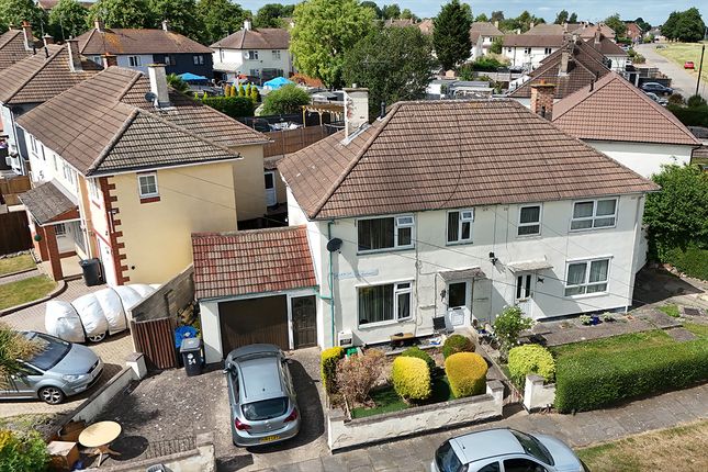 3 bed property, in Sharmon Crescent, £185,000
