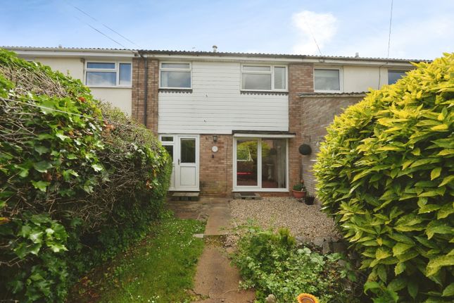 3 bed property, in Prestbury, £270,000