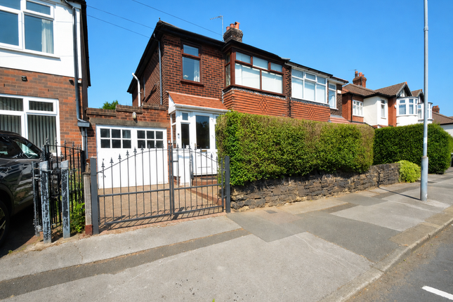 3 bed property, in Aldwyn Park Road, £250,000