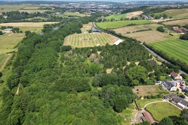Studio, in Land South Of Newclose Cricket Ground, £220,000