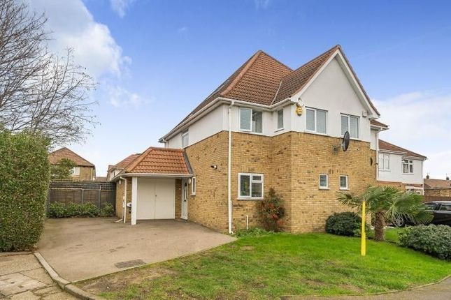 3 bed property, in Maple Avenue, £625,000