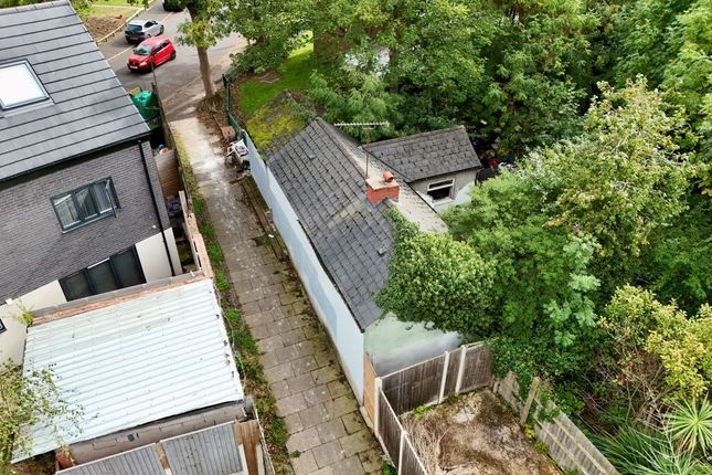 2 bed property, in The Cottage, £65,000