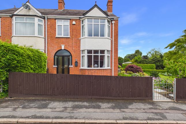 3 bed property, in Bowley Avenue, £300,000