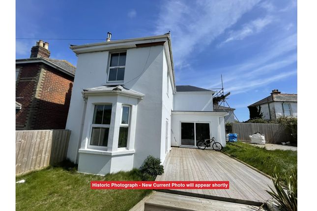 2 bed property, in 28 Newport Road, £135,000