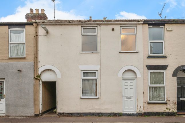 3 bed property, in Silkmill Road, £120,000