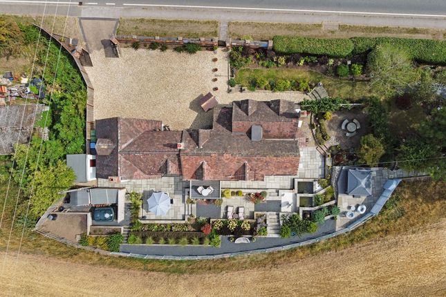 4 bed property, in Iron Cross, £775,000