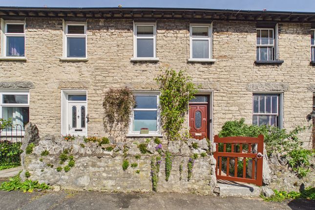 2 bed property, in 2 Crook Lea, £249,950