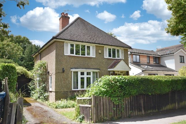 4 bed property, in Horley, £700,000