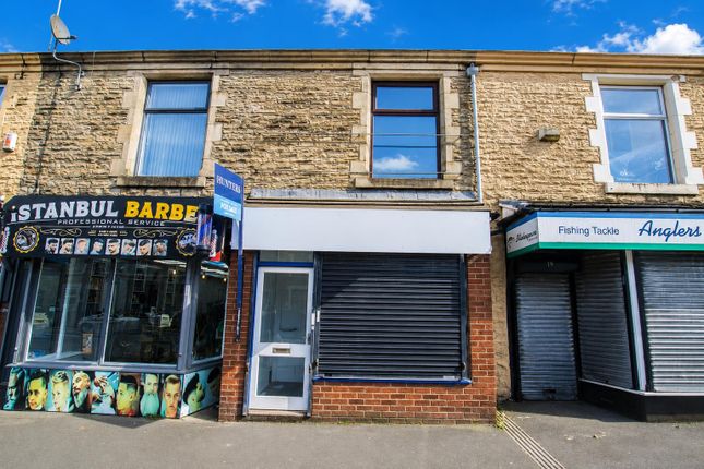 1 bed property, in Blackburn Road, £130,000