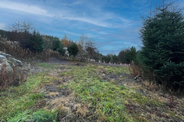 Studio, in Plot, £80,000
