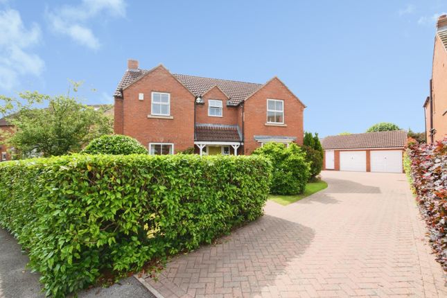 4 bed property, in Chaucer Lane, £550,000