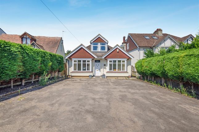 4 bed property, in Loose Road, £450,000