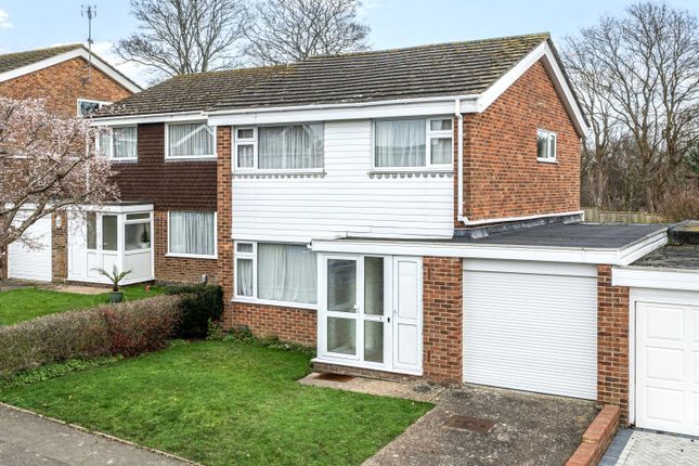 3 bed property, in Beech Close, £350,000