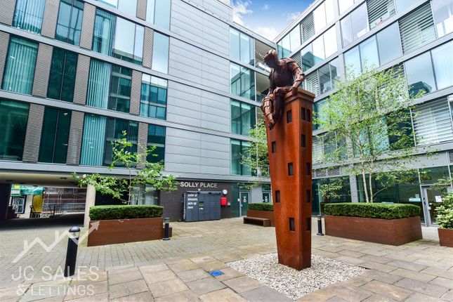 2 bed property, in Solly Street, £115,000