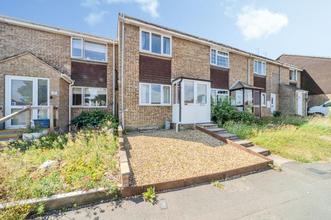 3 bed property, in Guernsey Way, £240,000