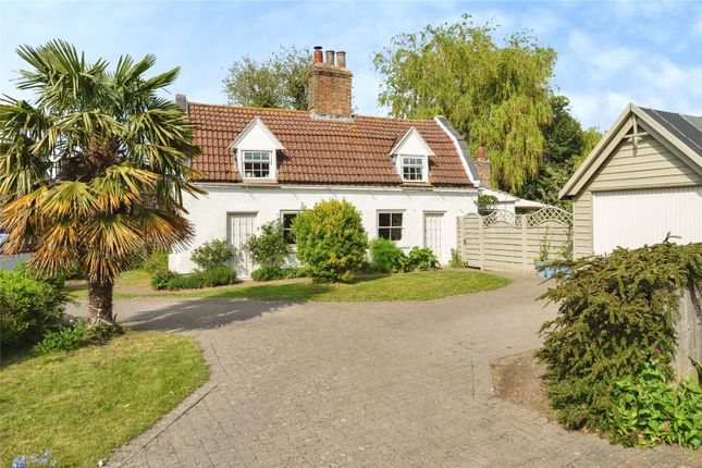2 bed property, in New Street, £315,000