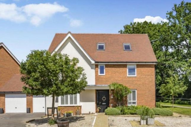 6 bed property, in Langmore Lane, £900,000