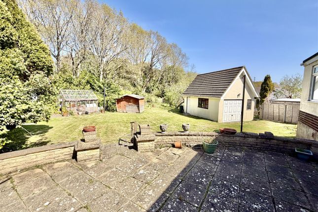 3 bed property, in Carters Avenue, £385,000