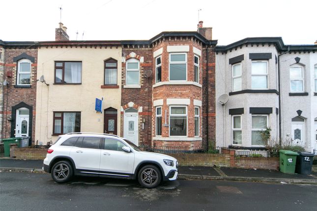 5 bed property, in Laurel Road, £300,000