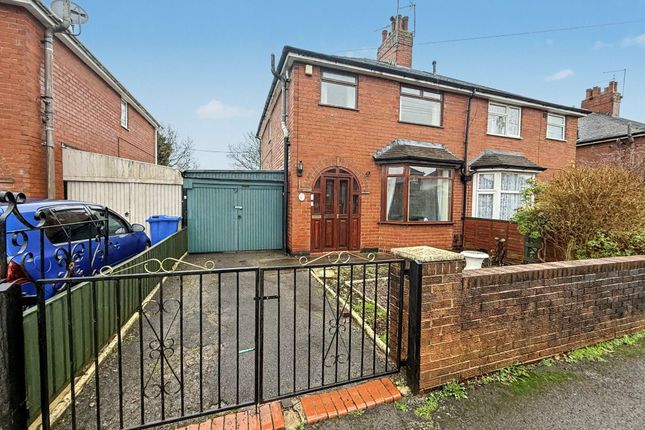 3 bed property, in Harper Avenue, £155,000