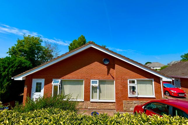 3 bed property, in Parkside Road, £475,000