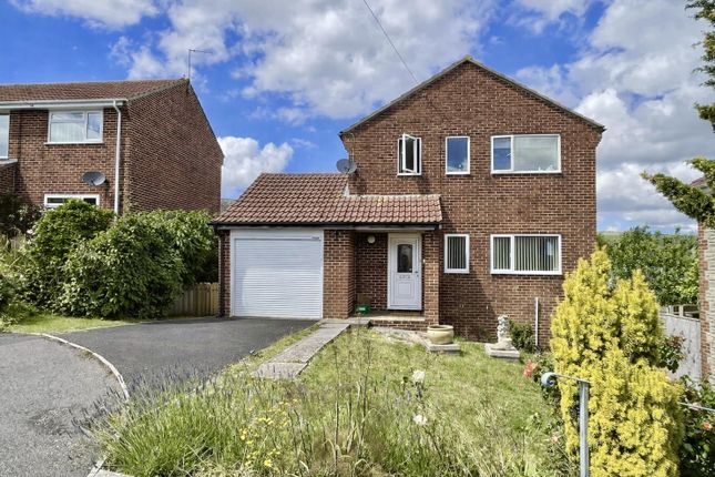 4 bed property, in Horyford Close, £450,000
