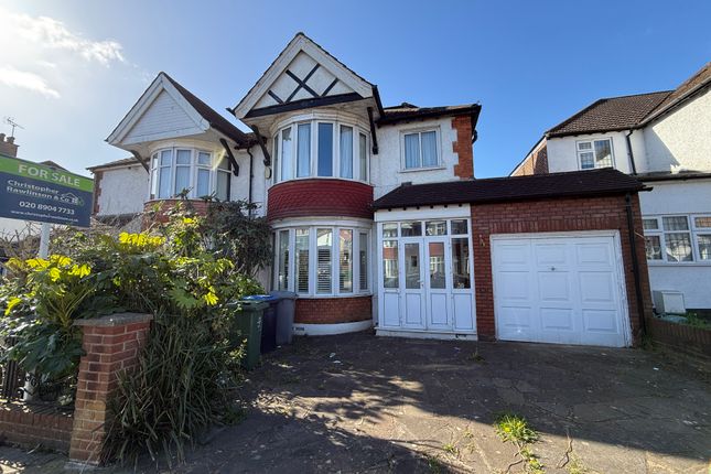 4 bed property, in Northwick Avenue, £700,000
