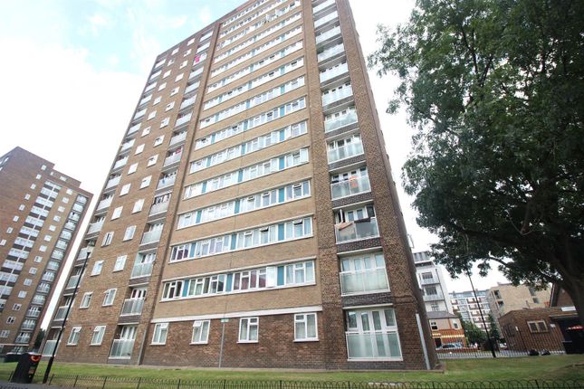 2 bed property, in Paragon Road, £350,000