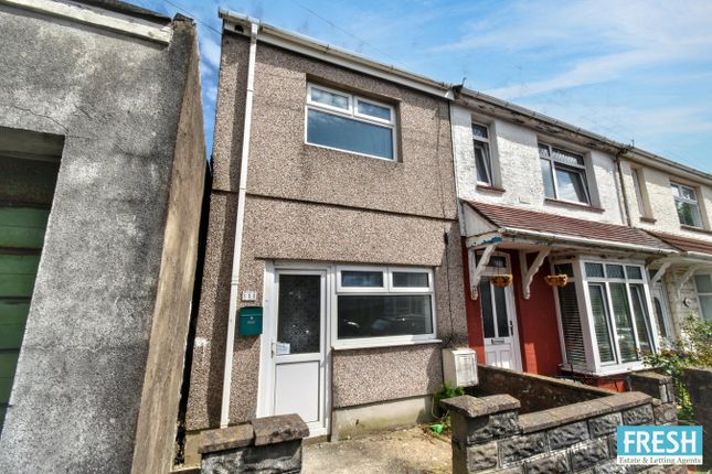 2 bed property, in Beattie Street, £64,000