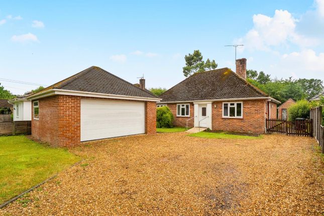 3 bed property, in Manor Road, £425,000