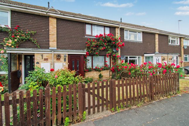 2 bed property, in Chester Way, £330,000