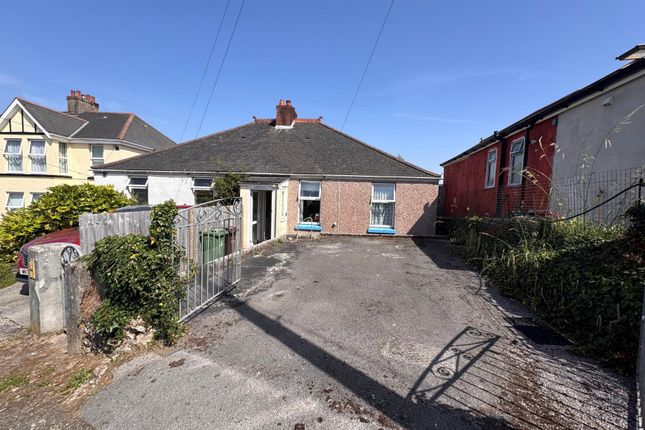2 bed property, in Broad Park, £250,000