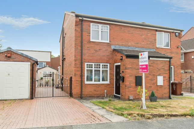 2 bed property, in Westerman Close, £180,000