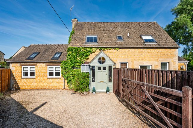 3 bed property, in Station Road, £550,000