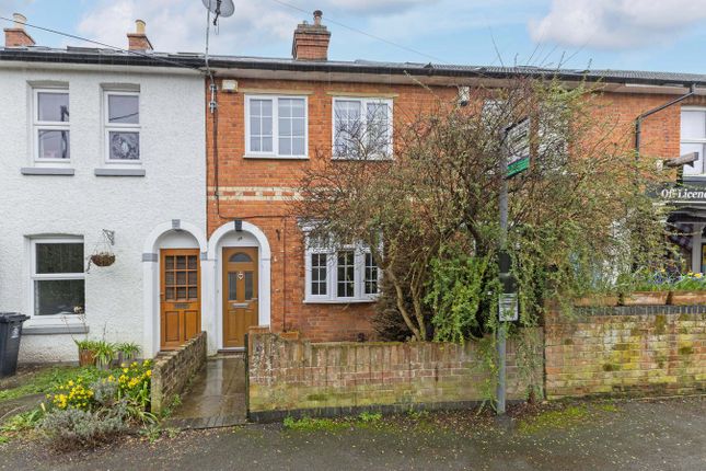 2 bed property, in Belmont Road, £525,000