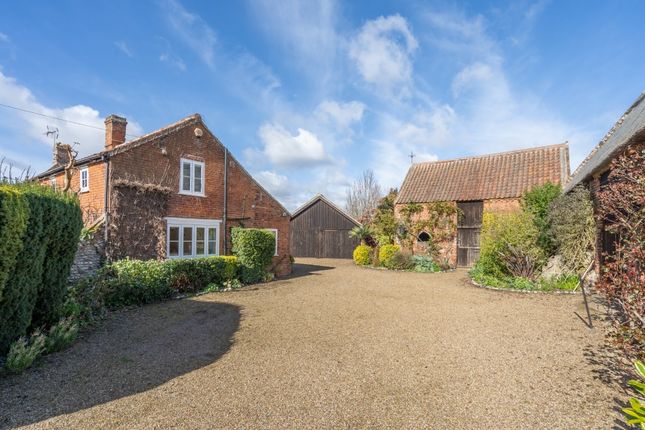 4 bed property, in Sutton, £800,000