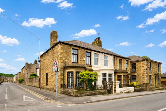 3 bed property, in Burnley Road, £150,000
