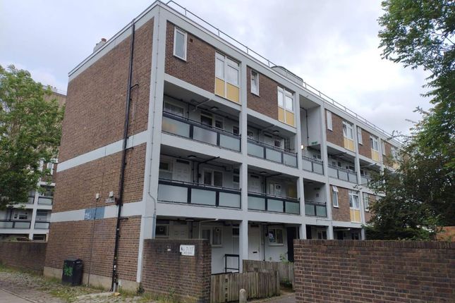 3 bed property, in 33 Globe Road, £310,000