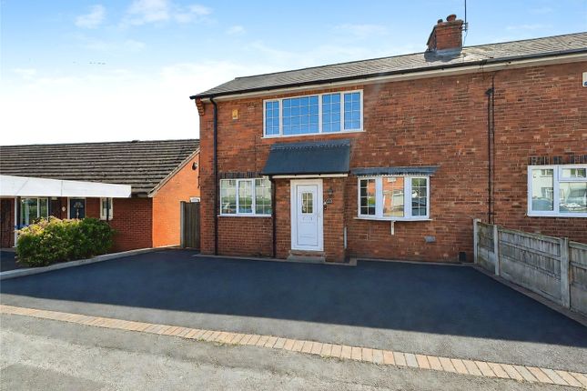 3 bed property, in Booth Crescent, £185,000
