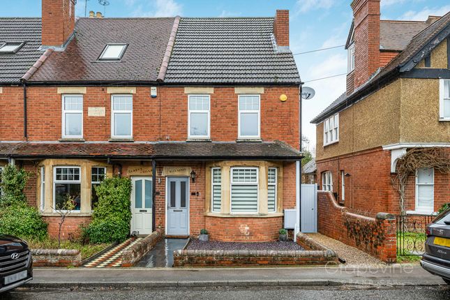 3 bed property, in Ruscombe Road, £625,000