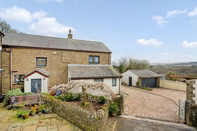 5 bed property, in Wayoh Fold Farmhouse, £950,000