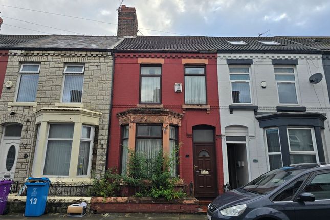 2 bed property, in 15 Kelso Road, £55,000