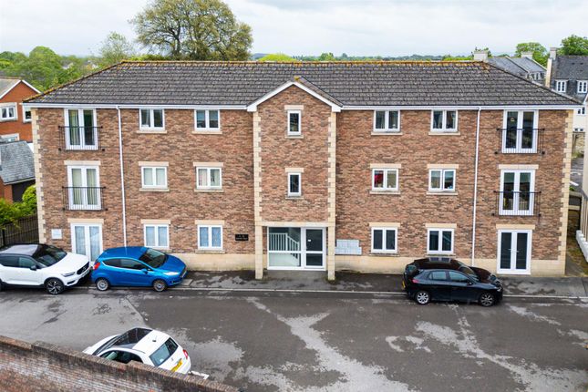 1 bed property, in Bolwell Place, £65,000