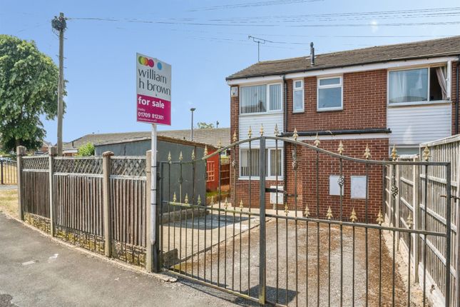 3 bed property, in Scholfield Crescent, £120,000