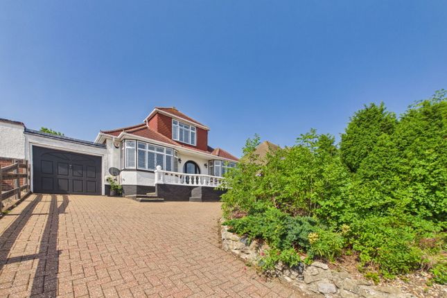 4 bed property, in Dumpton Park Drive, £675,000